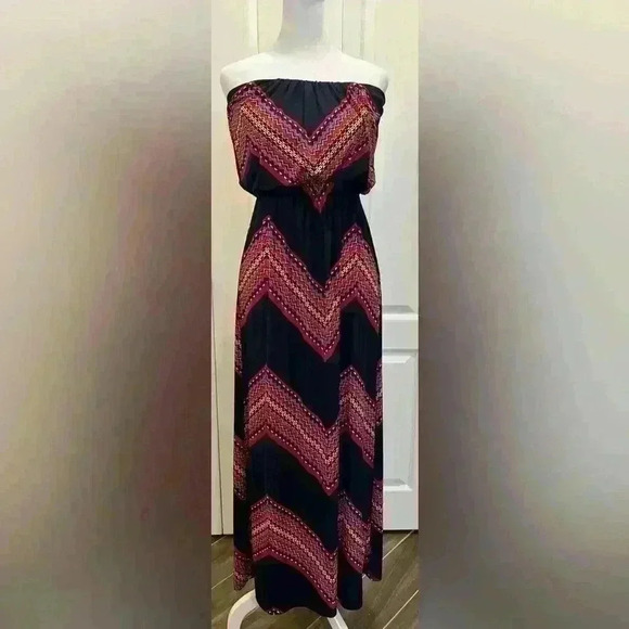Trixxi size small Navy and fuchsia chevron maxi dress, stretchy material - Picture 1 of 7